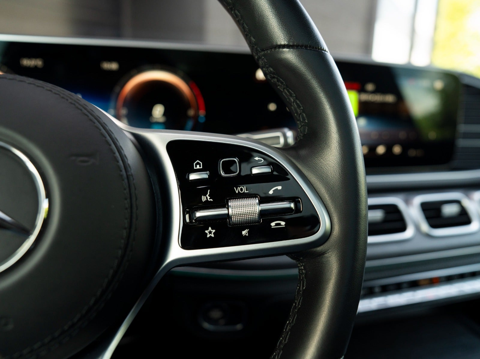 Sort Mercedes GLE350 de fra 2021