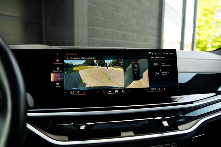 Sort BMW X5 fra 2023