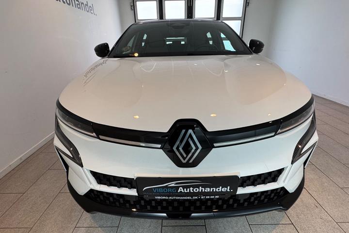Hvid Renault Megane E-Tech fra 2023