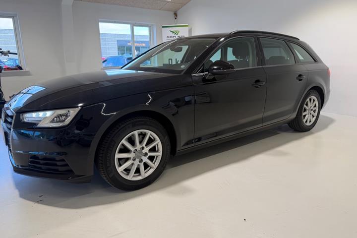 Sort Audi A4 fra 2017