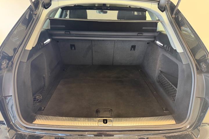 Sort Audi A4 fra 2017