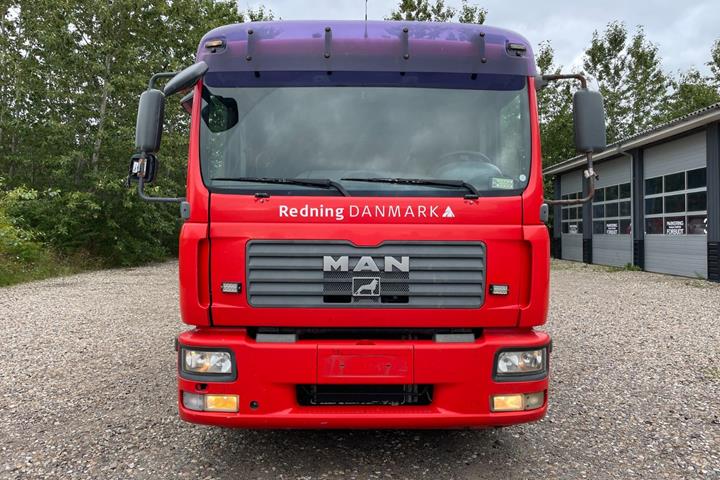 undefined MAN TGL 12.210 BL 4x2 fra 2008 set udefra