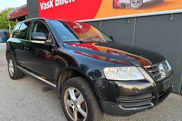 VW Touareg 3,0 TDi Tiptr. 4Motion