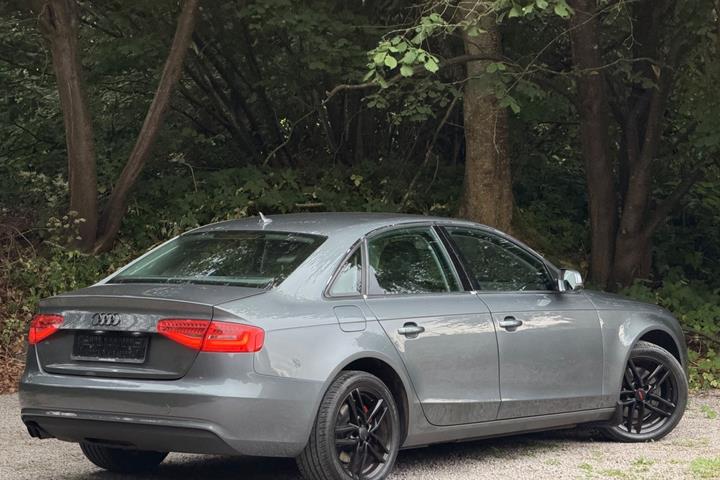 undefined Audi A4 fra 2013