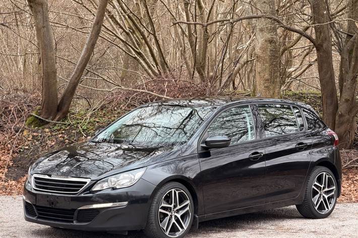 Sort Peugeot 308 fra 2014