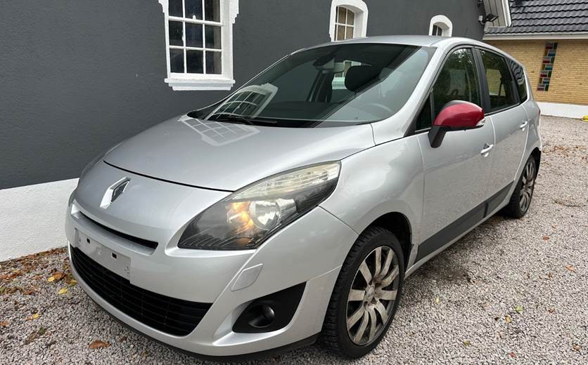 Renault Grand Scenic III 1,6 16V Authentique 7prs