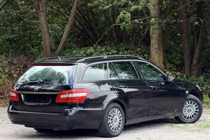 undefined Mercedes E200 fra 2011
