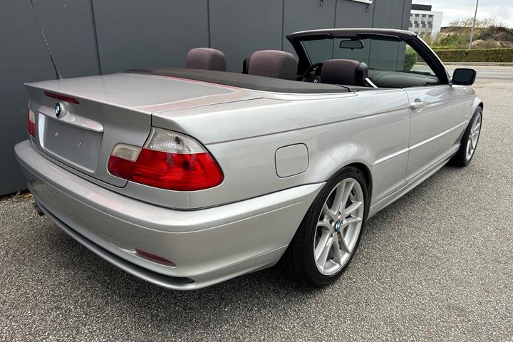 undefined BMW 325Ci fra 2000