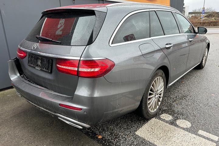 undefined Mercedes E350 d fra 2017