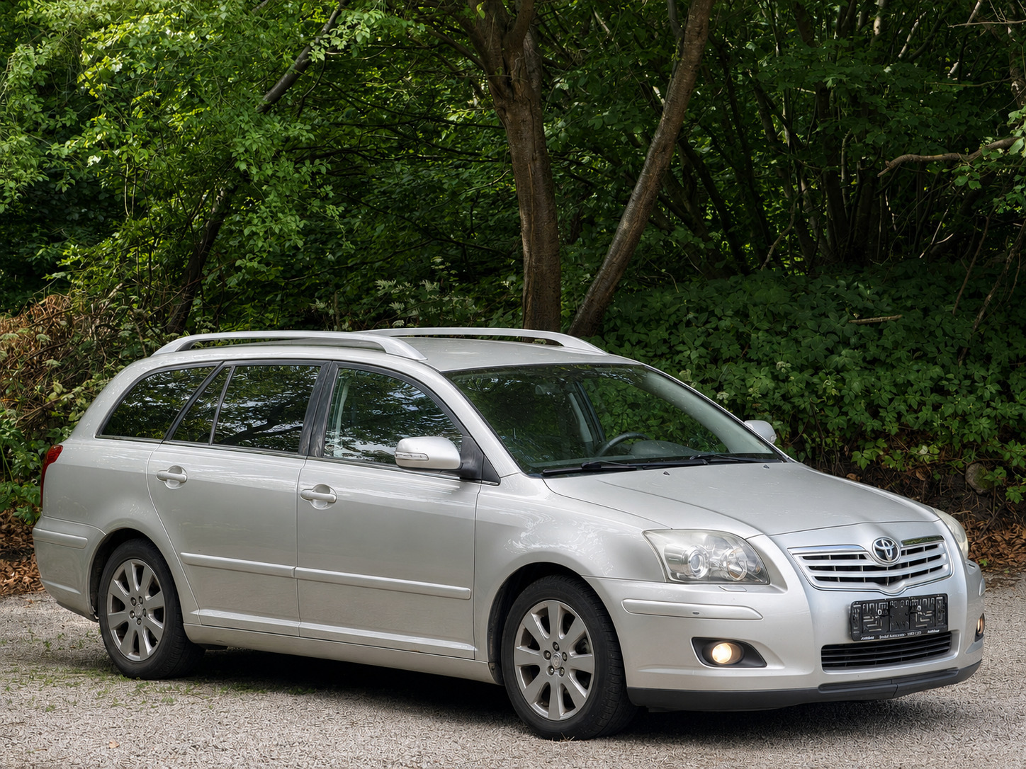 undefined Toyota Avensis fra 2008