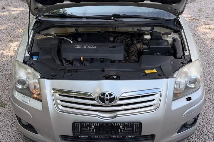 undefined Toyota Avensis fra 2008