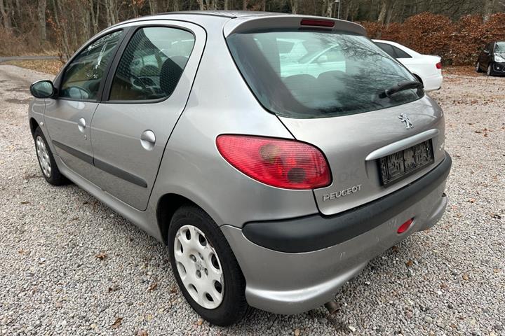 undefined Peugeot 206 fra 2005