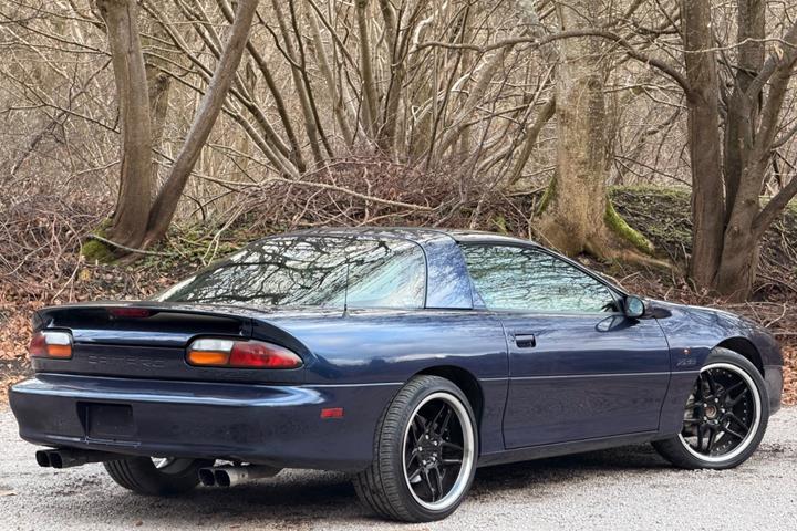 undefined Chevrolet Camaro fra 1998