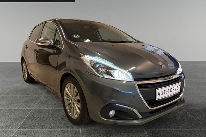 Grå Peugeot 208 fra 2016