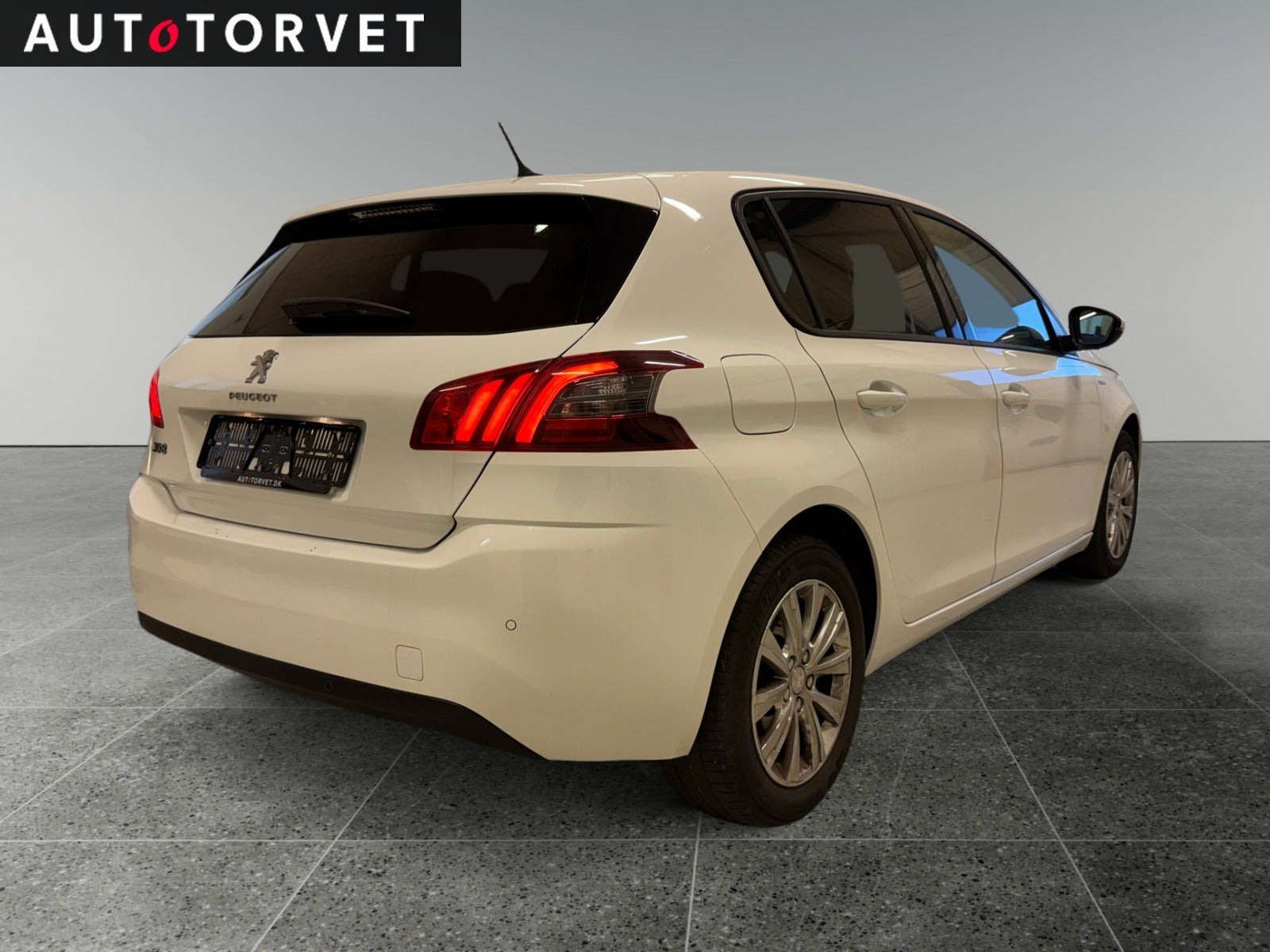 Hvid Peugeot 308 fra 2019