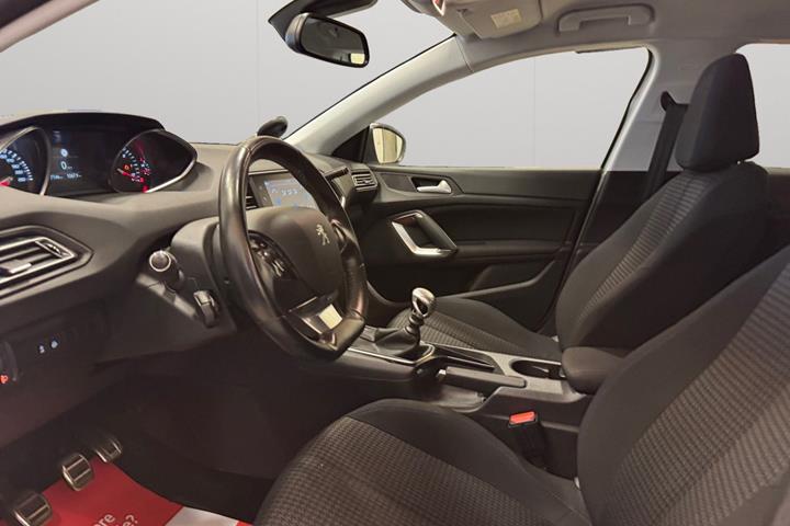 Hvid Peugeot 308 fra 2019