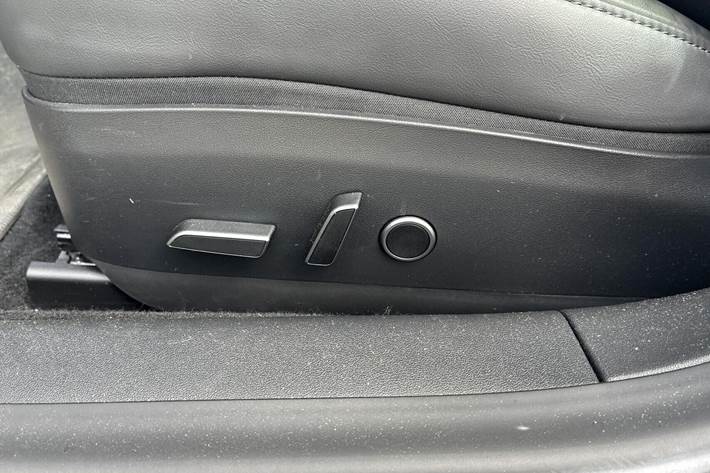 Hvid Tesla Model 3 fra 2021