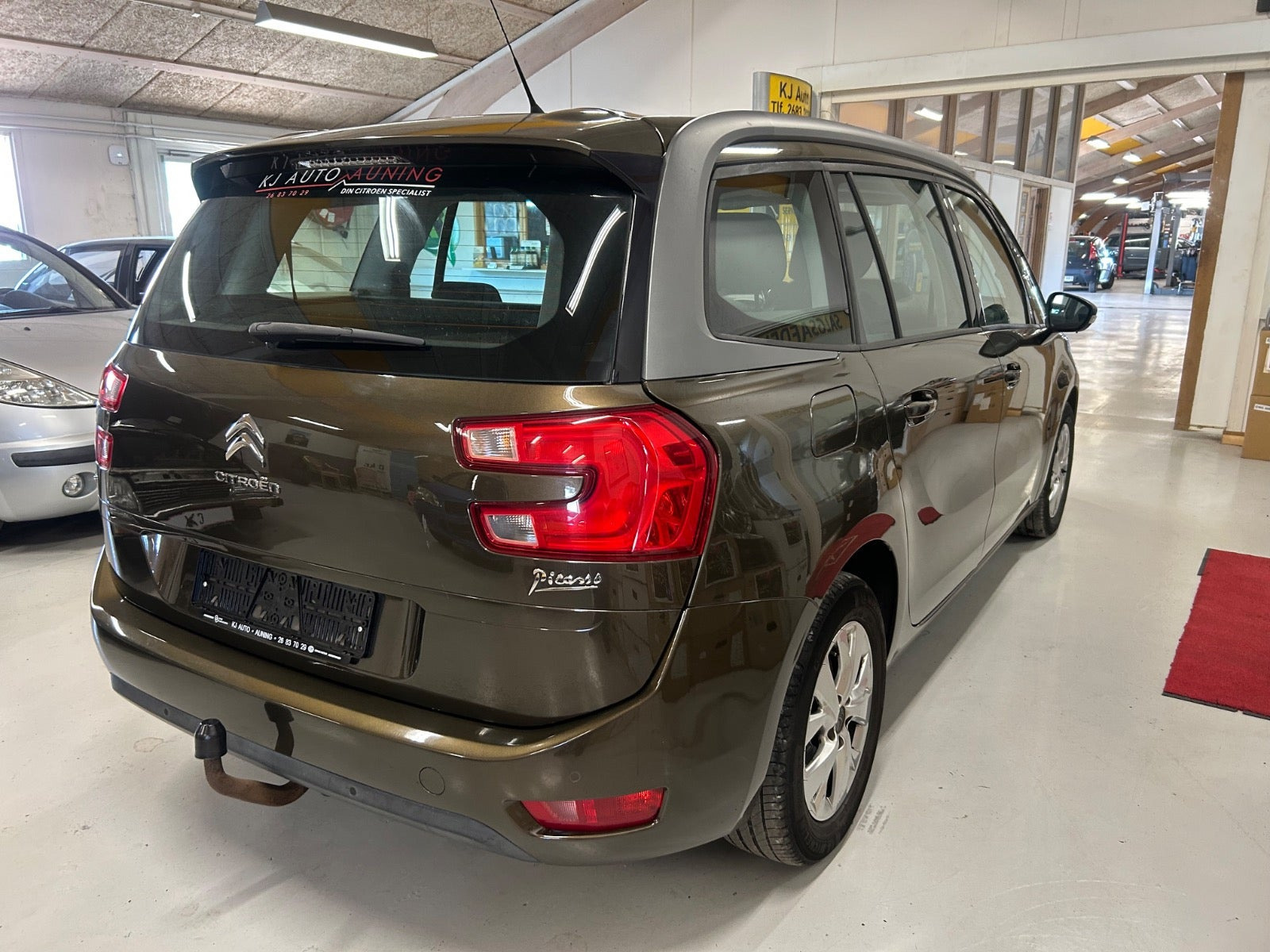 Brun Citroën Grand C4 Picasso fra 2014