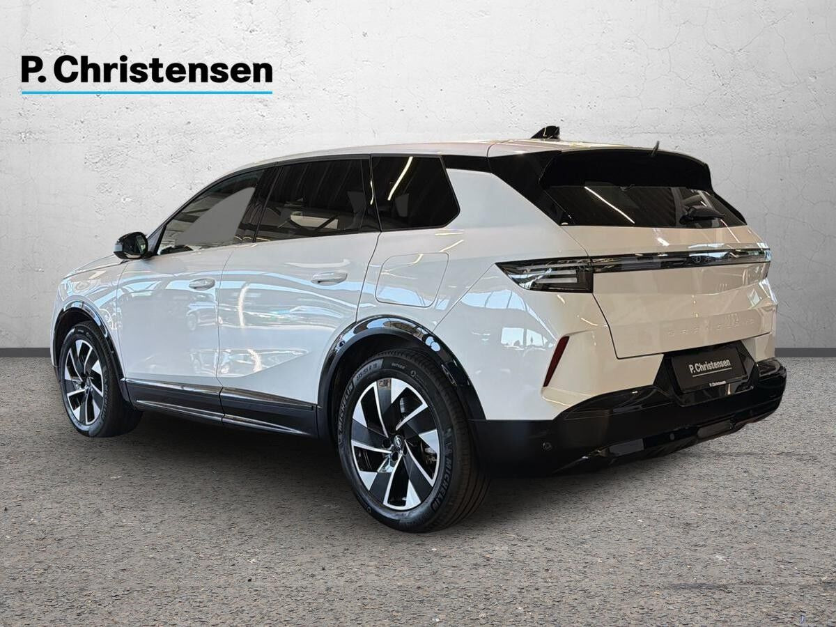 Hvid Opel Grandland-e fra 2025