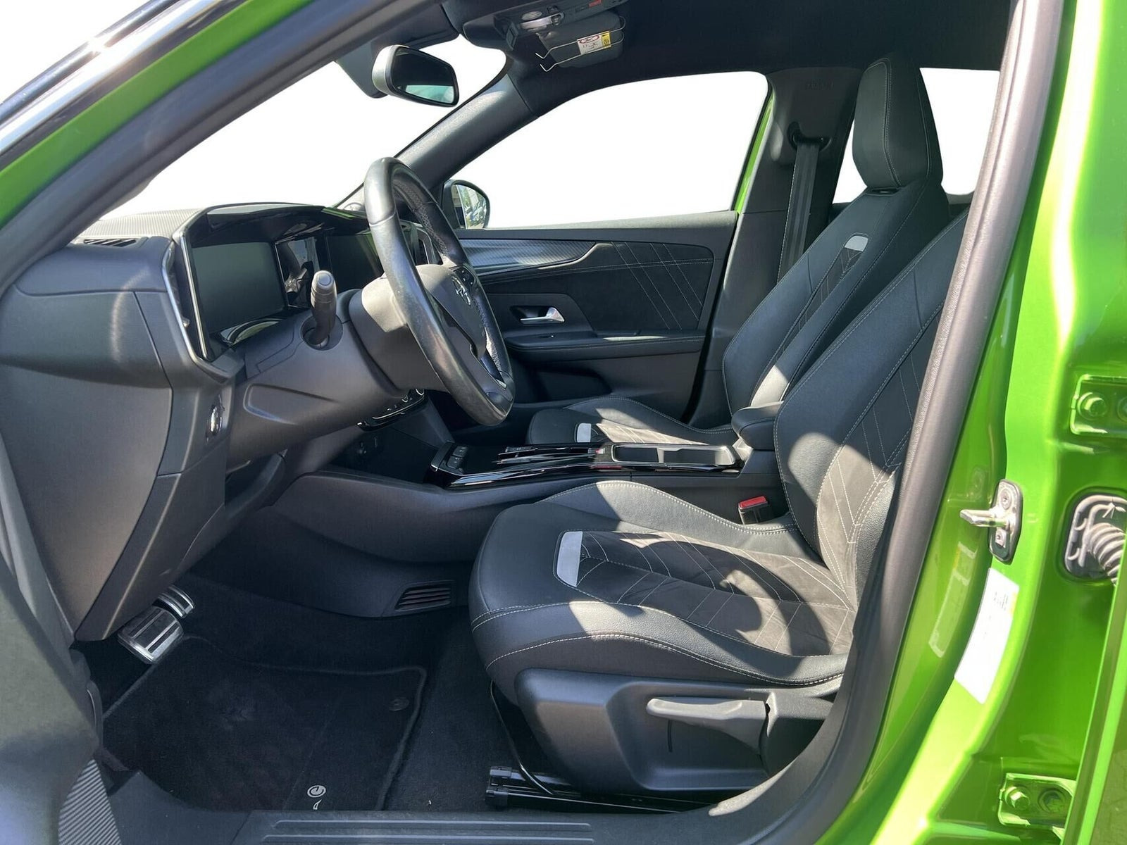 Grøn Opel Mokka-e fra 2022