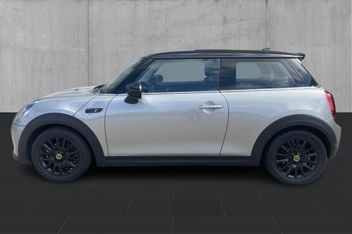 Sølv Mini Cooper SE fra 2023
