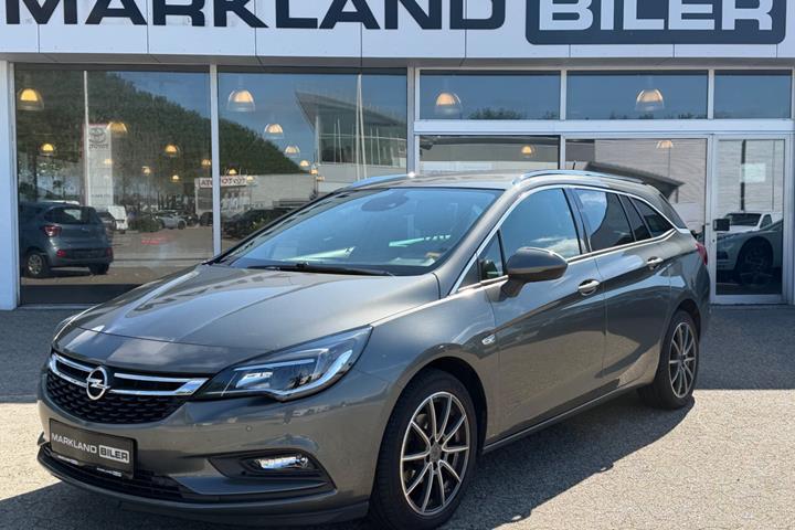 Grå Opel Astra fra 2017 set udefra
