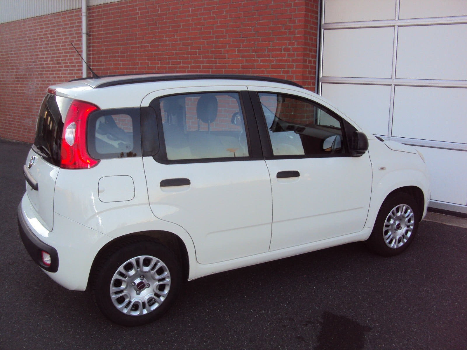 Hvid Fiat Panda fra 2013