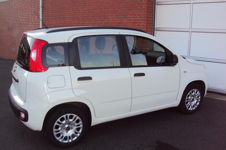 Hvid Fiat Panda fra 2013