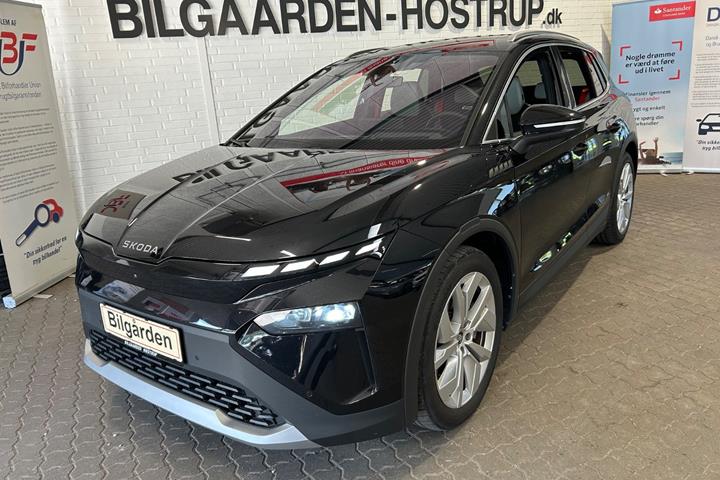 Sort Skoda Elroq fra 2025 set udefra