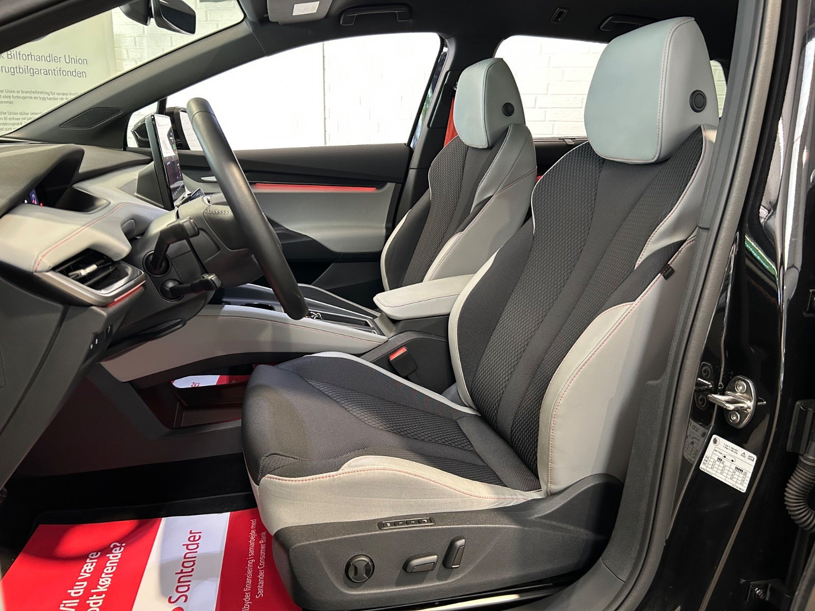 Sort Skoda Elroq fra 2025