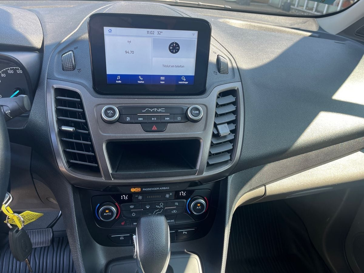 Sort Ford Transit Connect fra 2022