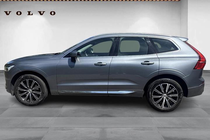 Grå Volvo XC60 fra 2021