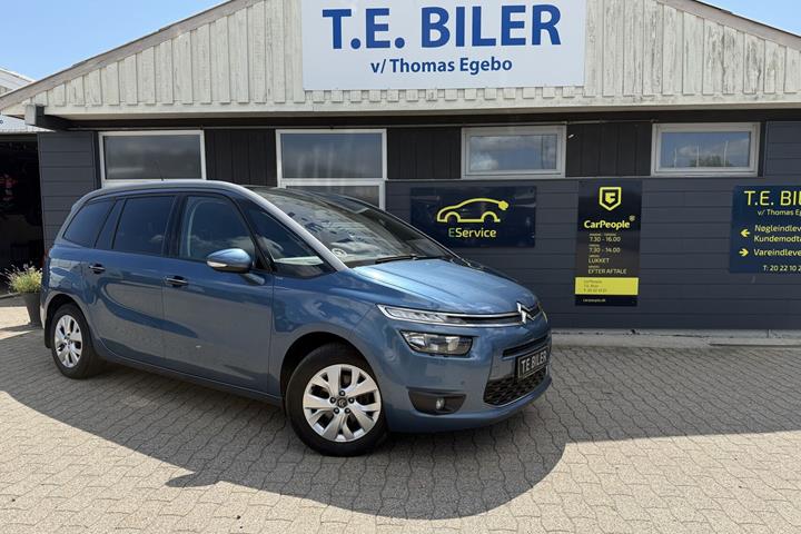 Blå Citroën Grand C4 Picasso fra 2015 set udefra