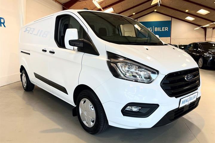 Hvid Ford Transit Custom fra 2023