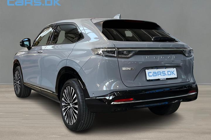 Sort Honda e:Ny1 fra 2024
