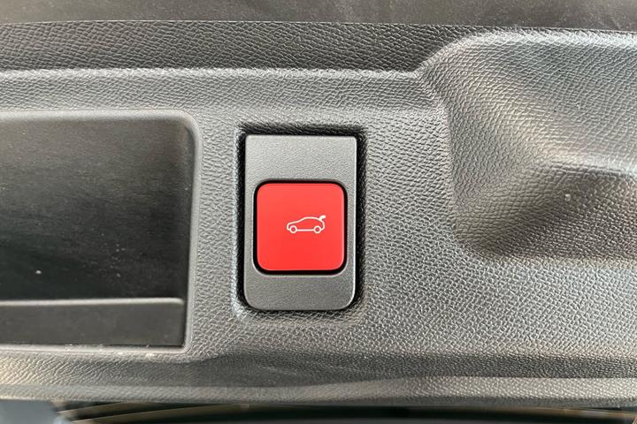 Grå Opel Grandland fra 2026