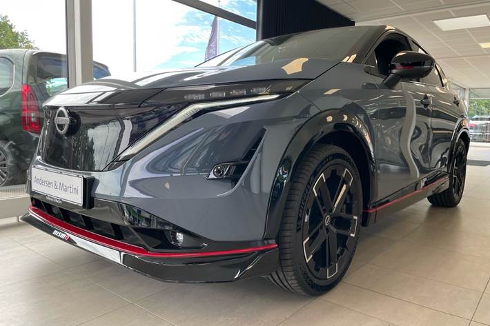Grå Nissan Ariya fra 2026