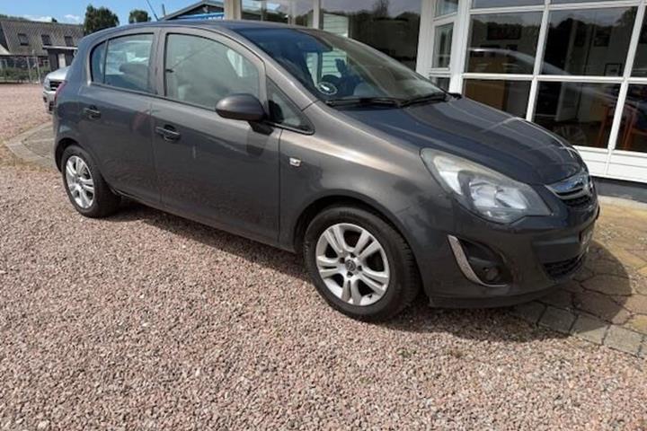 undefined Opel Corsa fra 2014 set udefra