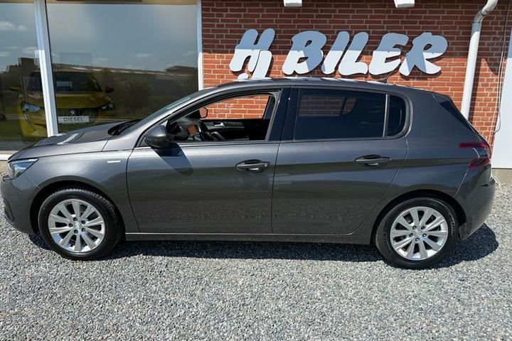 Sort Peugeot 308 fra 2020