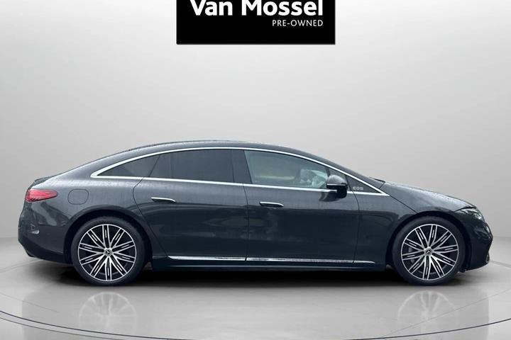 Grå Mercedes EQS 580 fra 2022