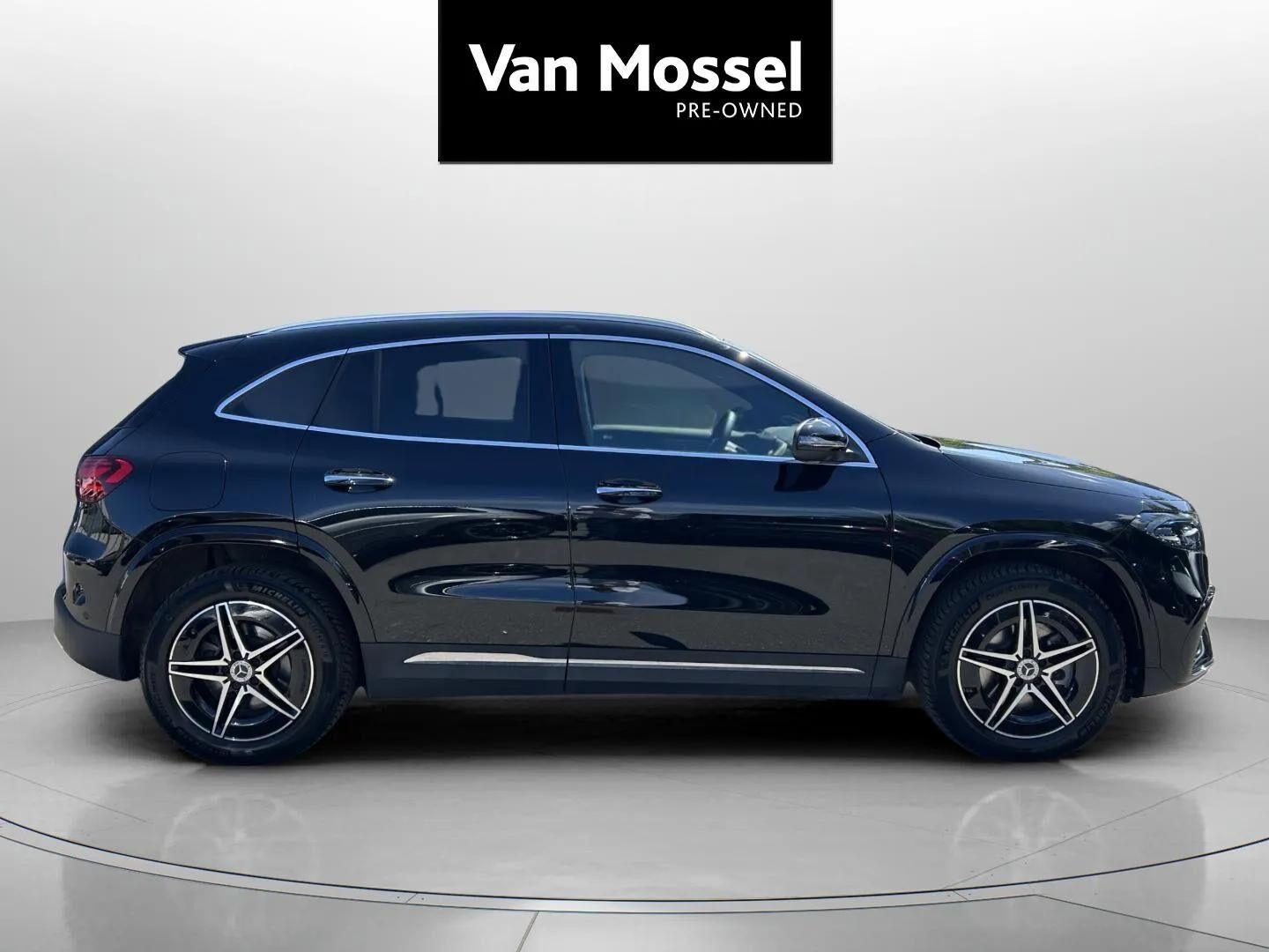 Sort Mercedes EQA 250+ fra 2025