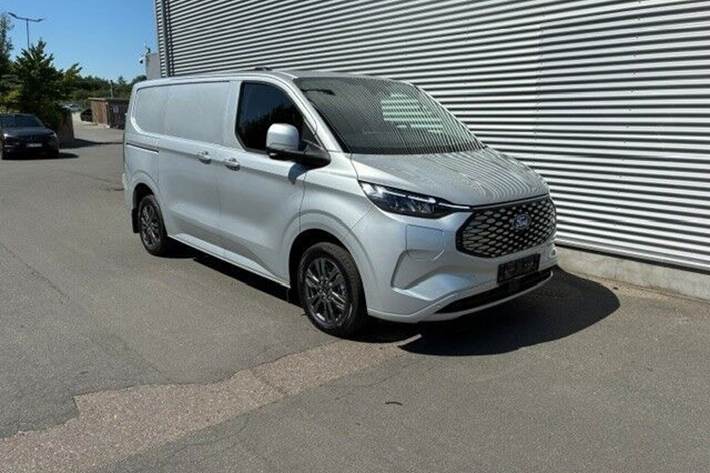 Sølv Ford E-Transit Custom 320 L1 fra 2026