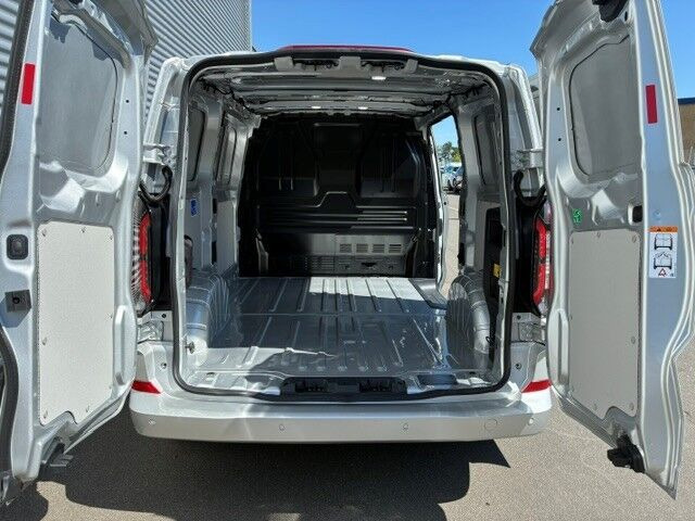 Sølv Ford E-Transit Custom 320 L1 fra 2026