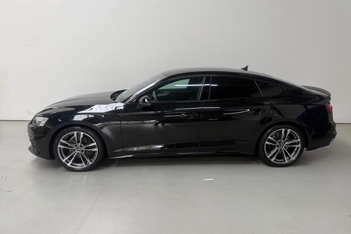 Sort Audi A5 fra 2020