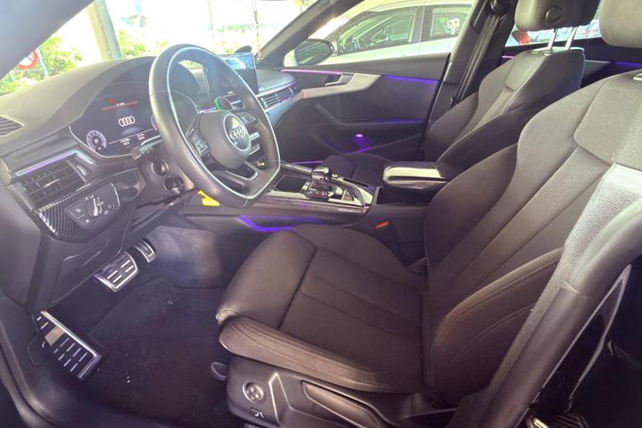 Sort Audi A5 fra 2020