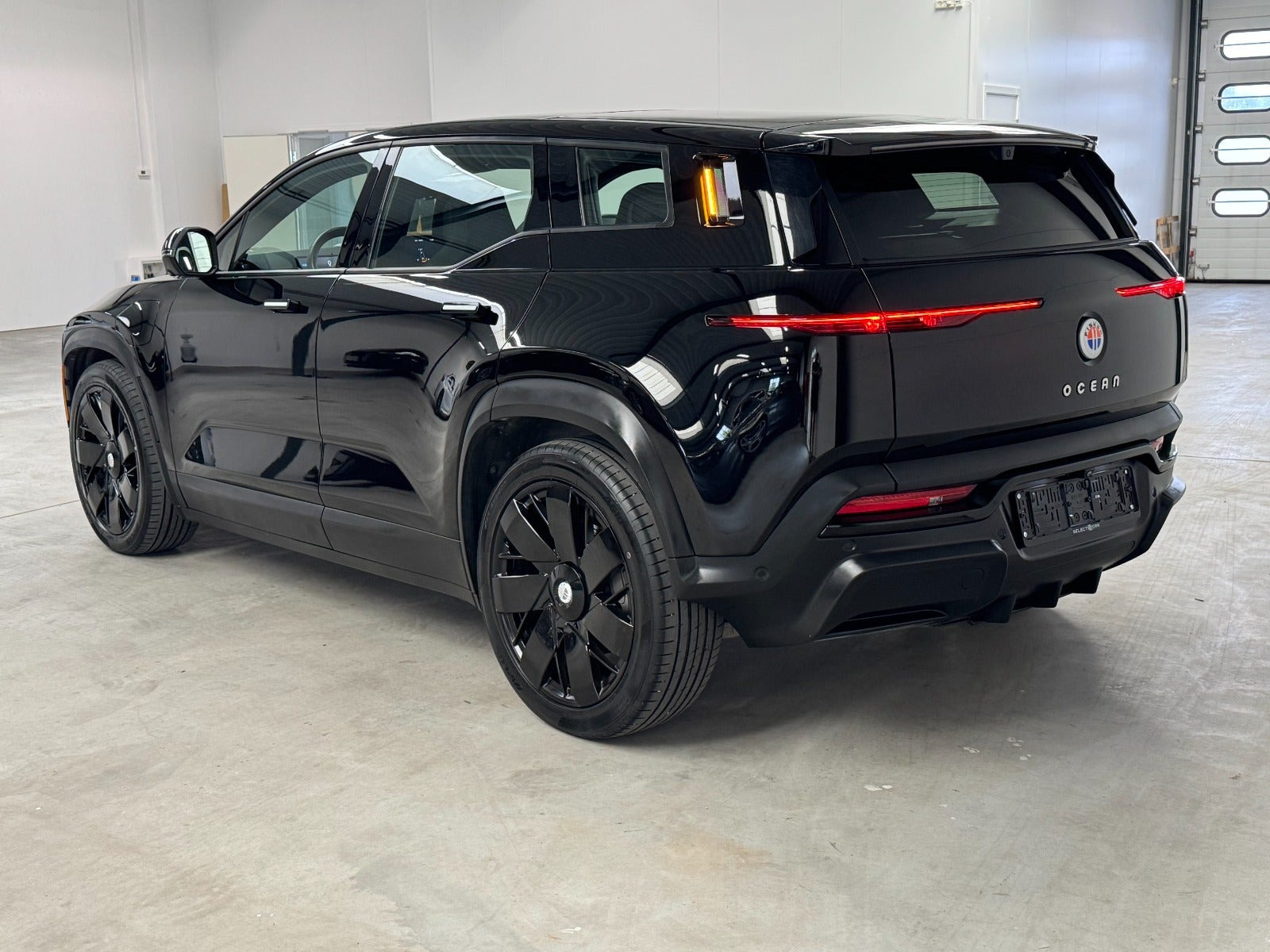 Sort Fisker Ocean fra 2023