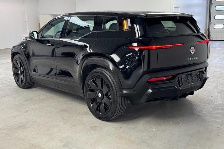 Sort Fisker Ocean fra 2023