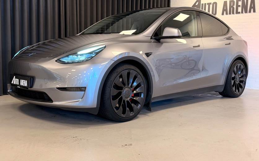 Tesla Model Y Performance AWD
