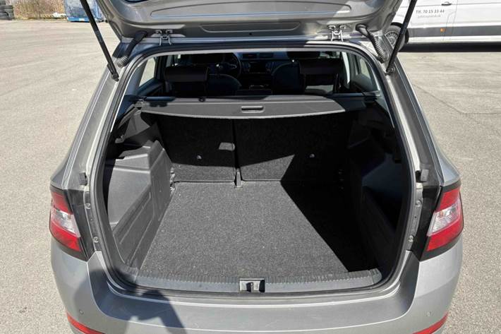 Beige Skoda Fabia fra 2019