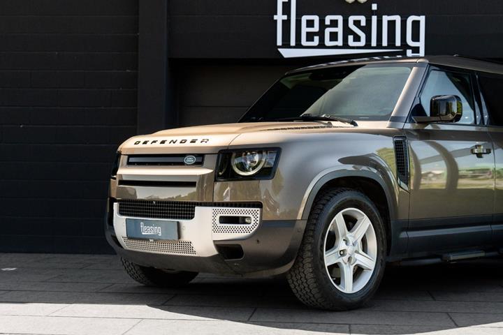 Bronze Land Rover Defender 110 fra 2020